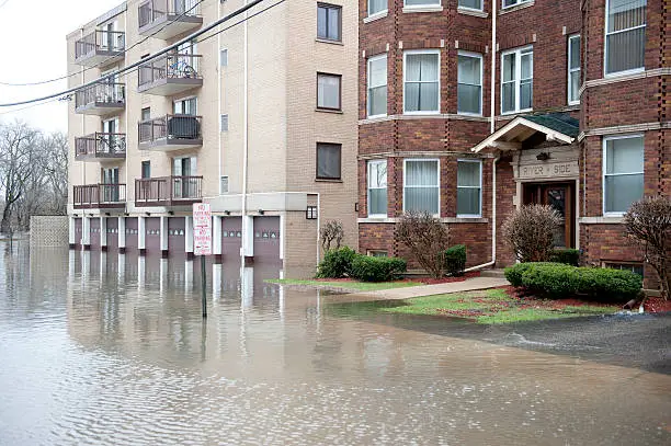 What does flood insurance cover in Branson, MO?